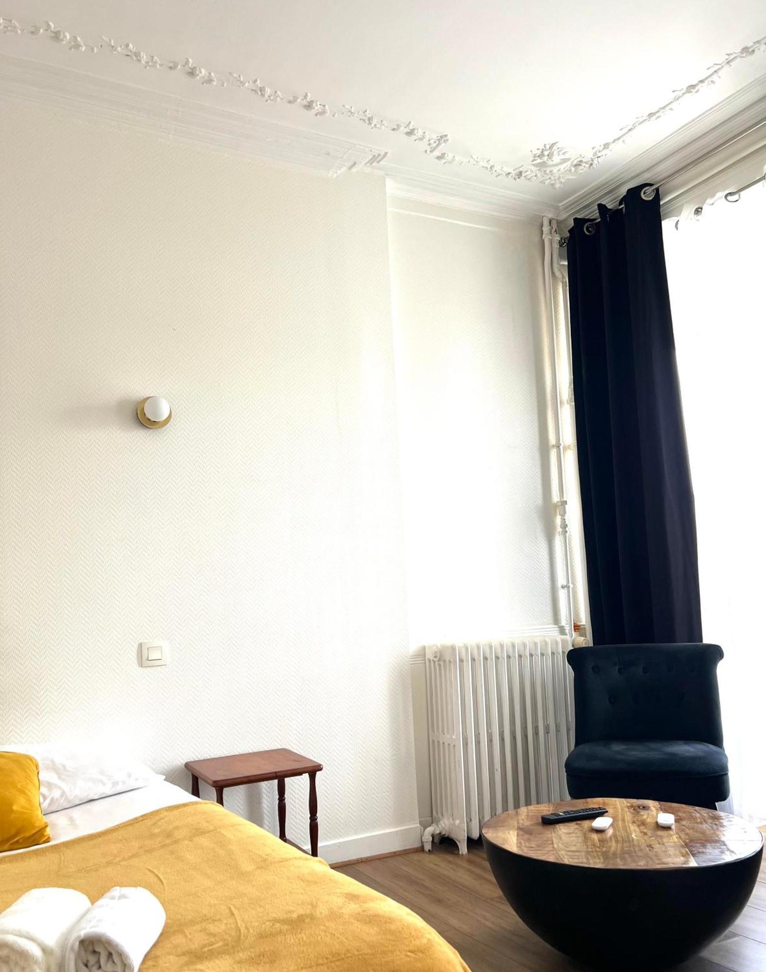 Hotel De La Gare 2*