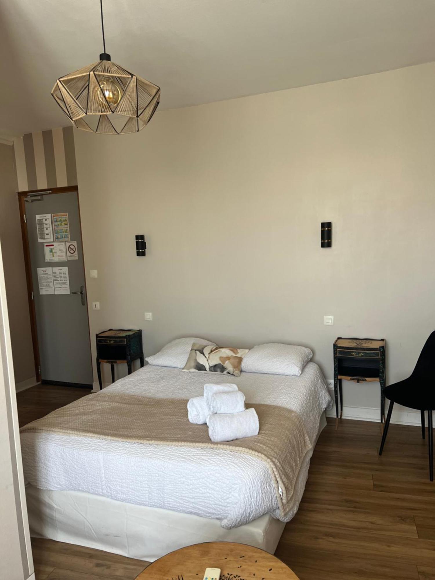 De La Gare Hotel