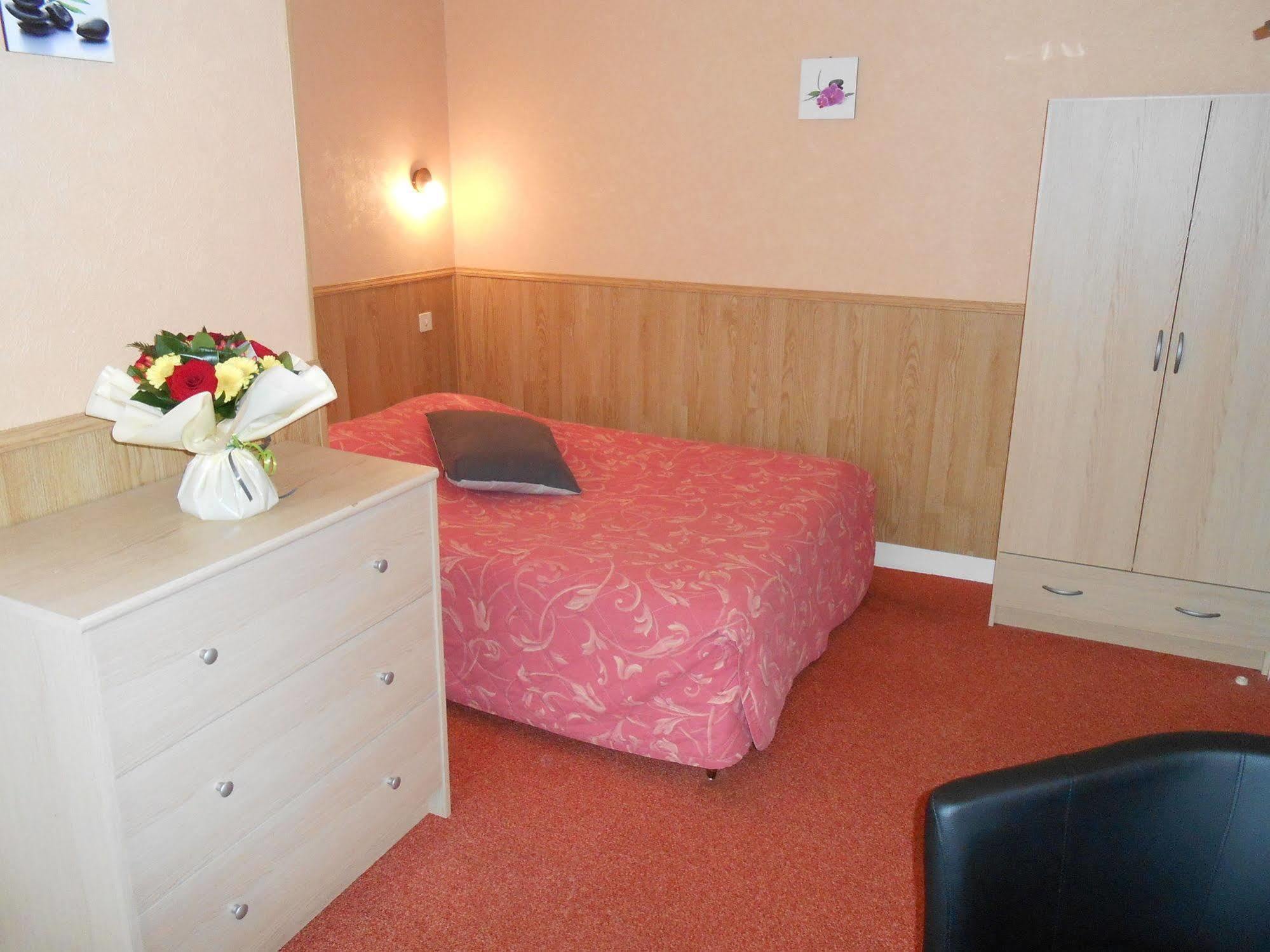 De La Gare Hotel